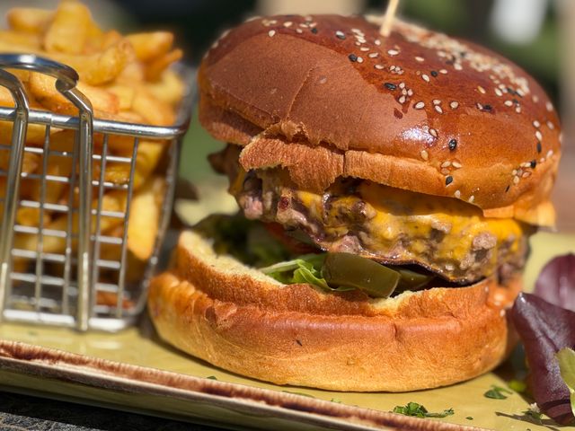 CHEZ MAX - SAINT LAURENT DU VAR 